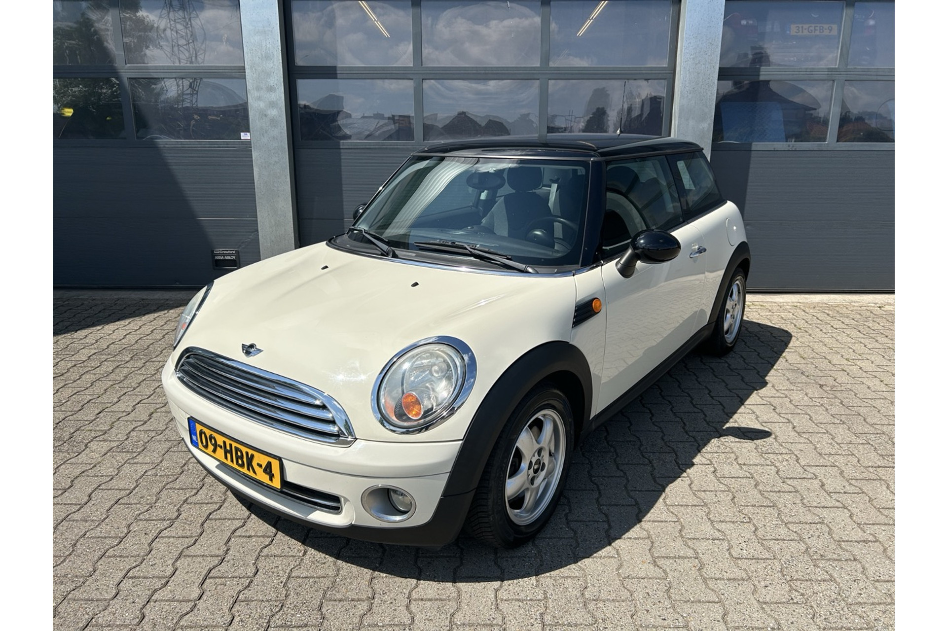 46177586-29.jpg