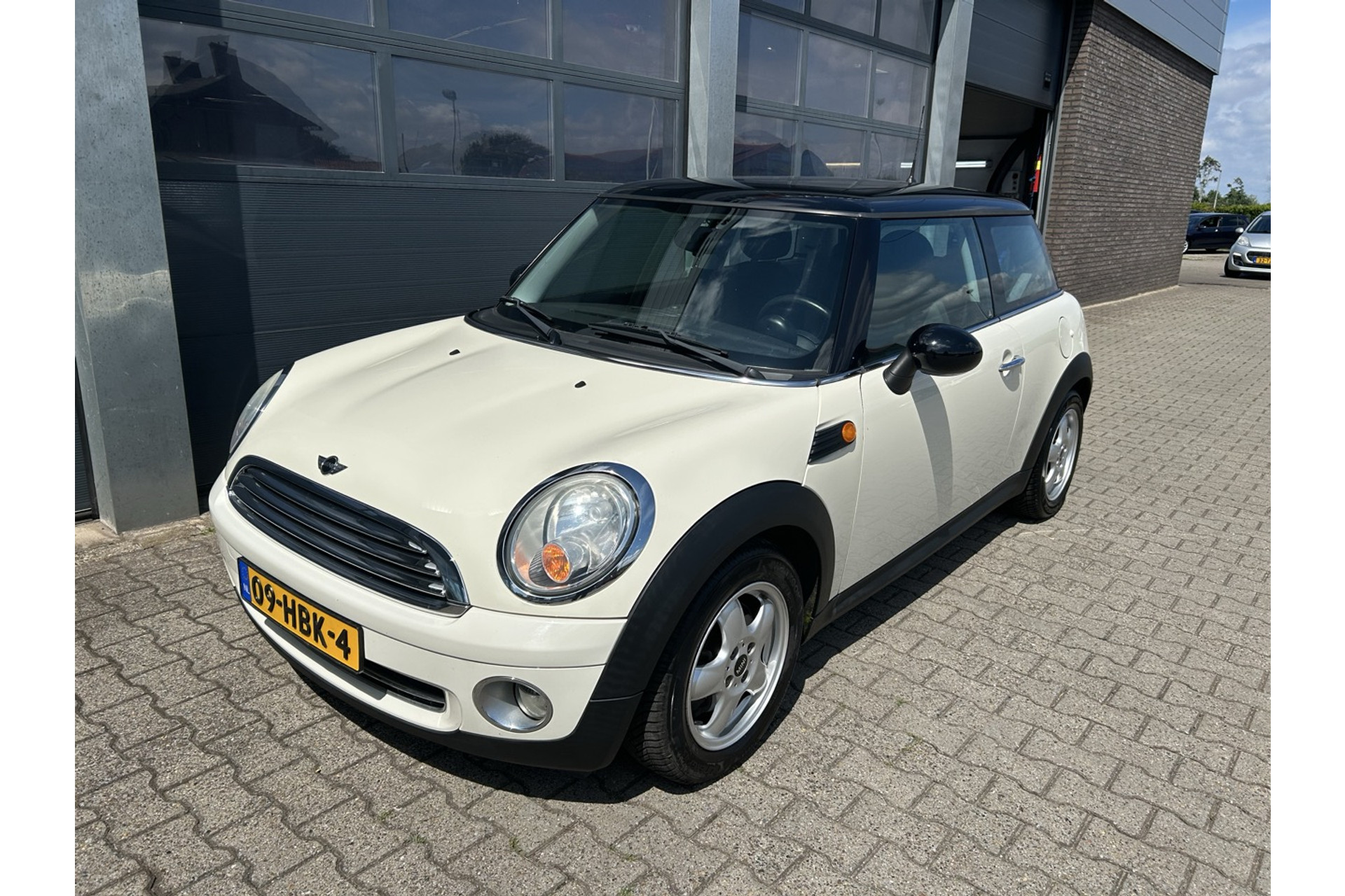 46399931-13.jpg
